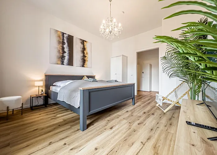 公寓 Grosse 3 Schlafzimmer Mit Kueche, Bad, Waschmaschine & Balkon Am Zoo 莱比锡